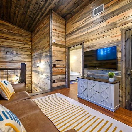 Brand New Luxury 2 Bedroom With Loft And Spa Sleeps 10 Броукън Боу Екстериор снимка